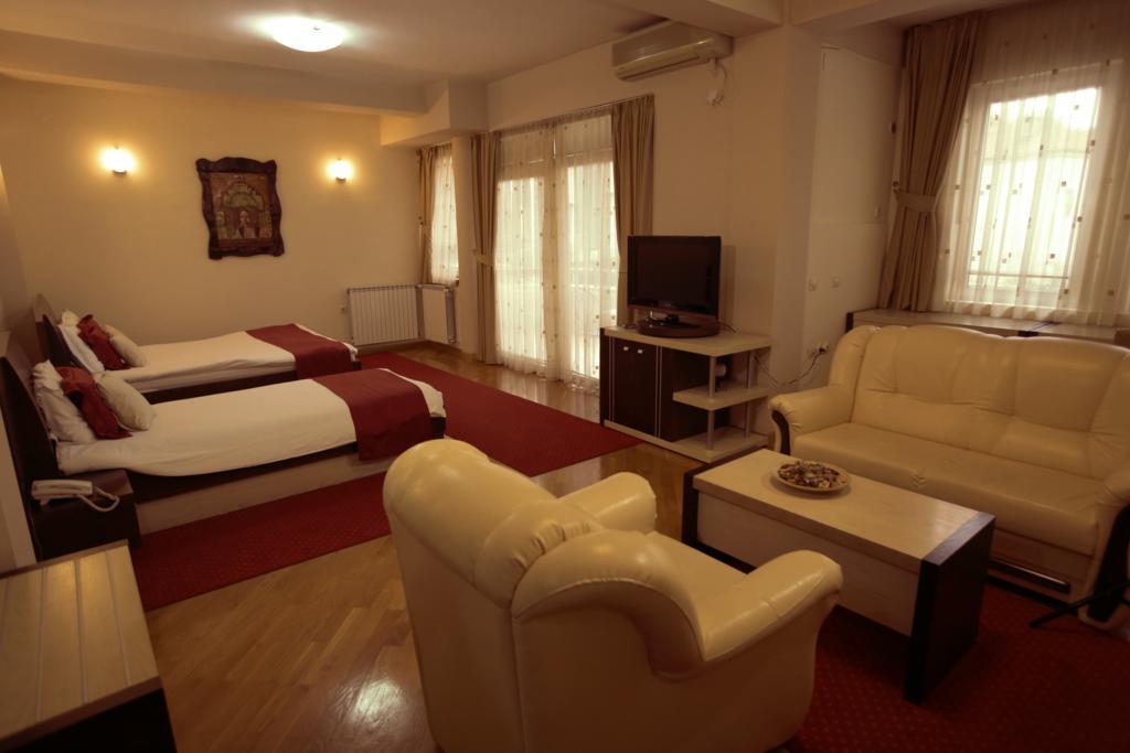 سكوبجي Premier Hotel المظهر الخارجي الصورة