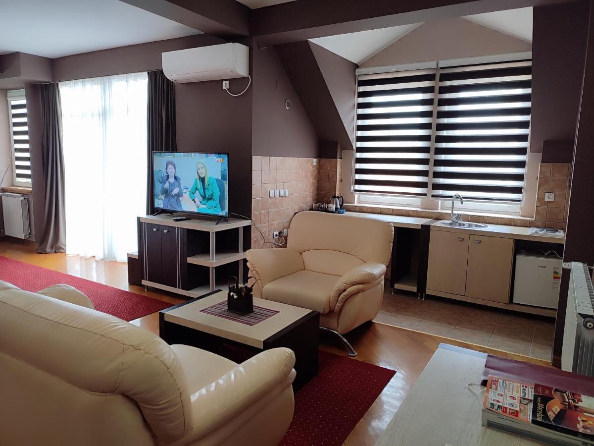 سكوبجي Premier Hotel المظهر الخارجي الصورة
