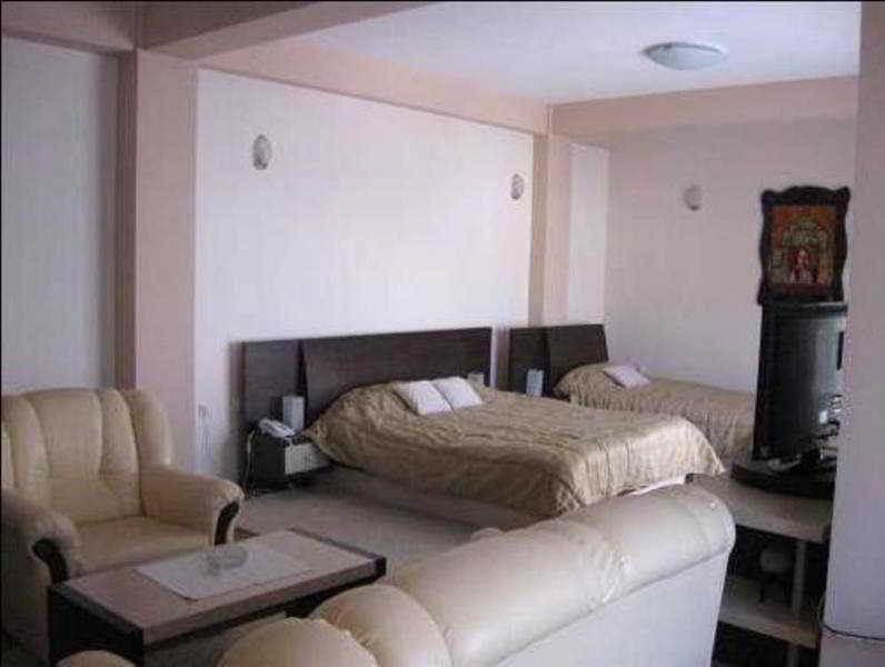 سكوبجي Premier Hotel المظهر الخارجي الصورة