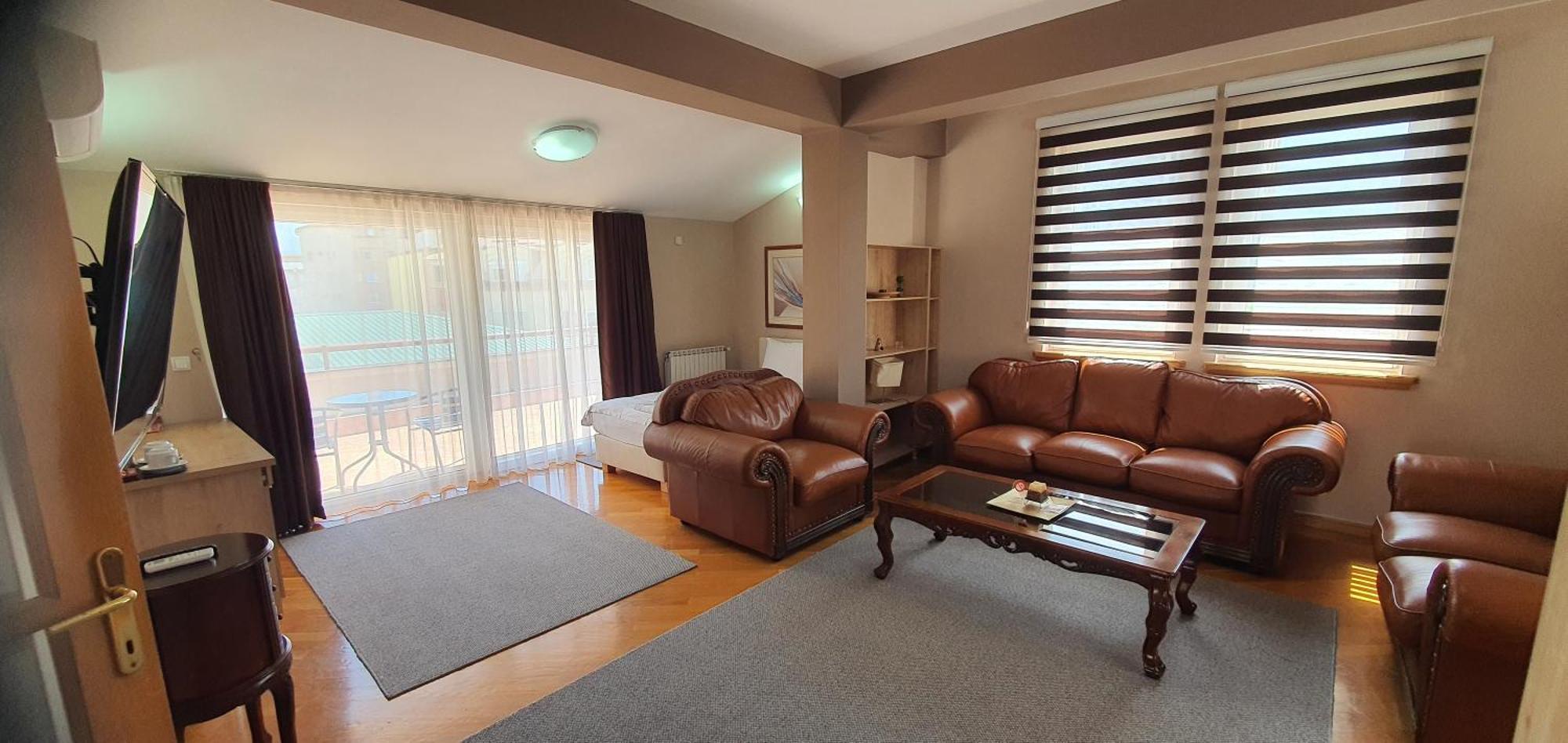 سكوبجي Premier Hotel المظهر الخارجي الصورة